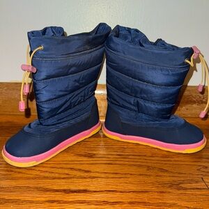 Ten little snow boots size 11